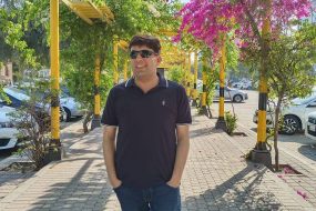 Dr. Arsalan Hassan
